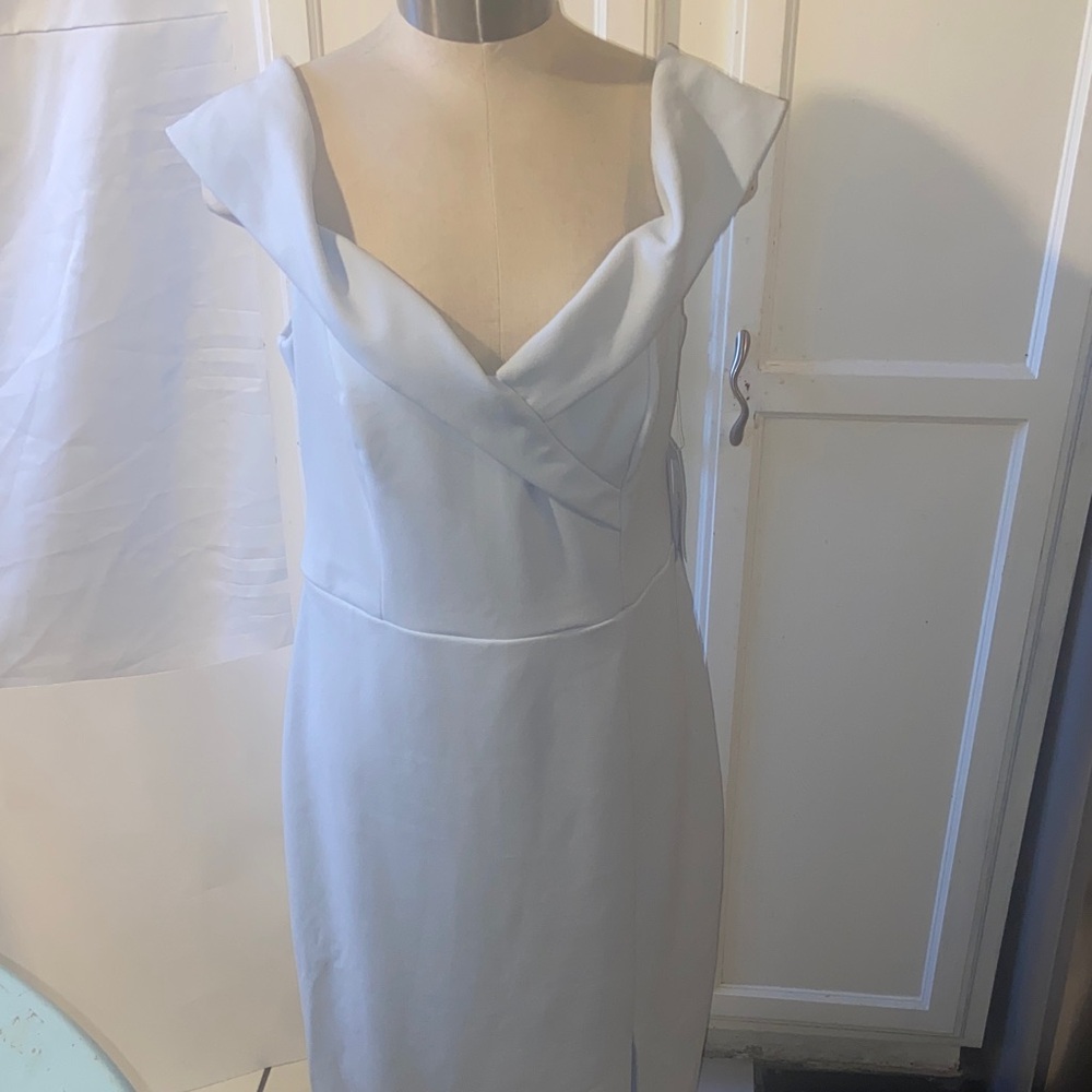 Chic Strapless light lilac dress